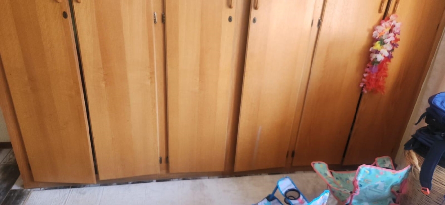 2 Bedroom Property for Sale in Die Hoewes Gauteng