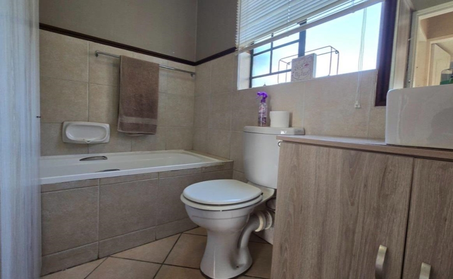 2 Bedroom Property for Sale in Equestria Gauteng