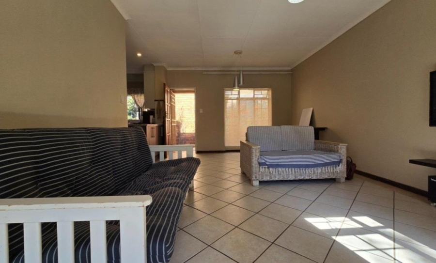 2 Bedroom Property for Sale in Equestria Gauteng