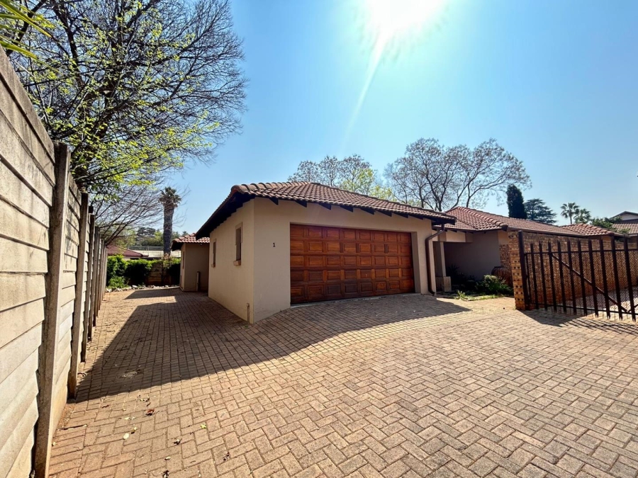 4 Bedroom Property for Sale in Three Rivers Gauteng