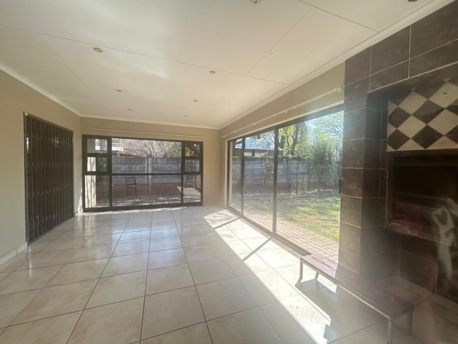 4 Bedroom Property for Sale in Three Rivers Gauteng
