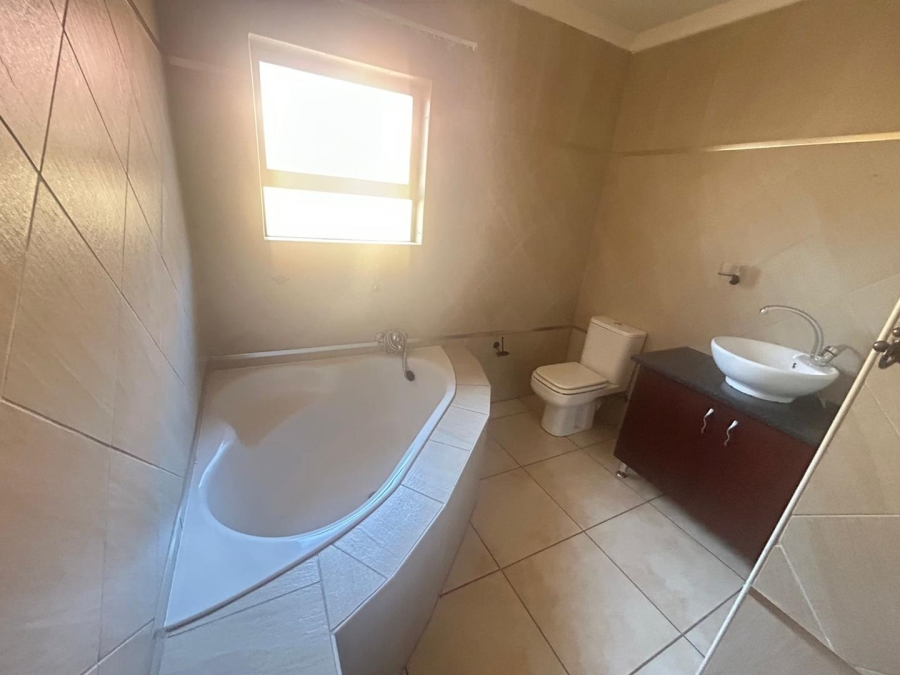 4 Bedroom Property for Sale in Three Rivers Gauteng
