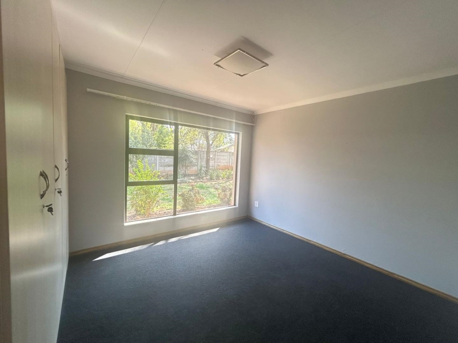 4 Bedroom Property for Sale in Three Rivers Gauteng