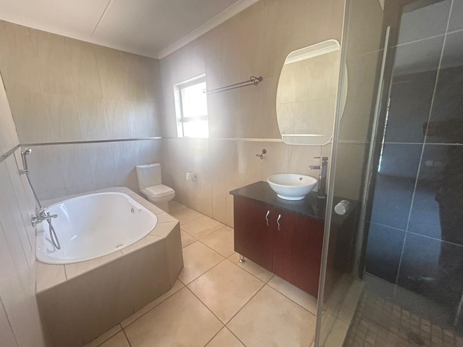 4 Bedroom Property for Sale in Three Rivers Gauteng