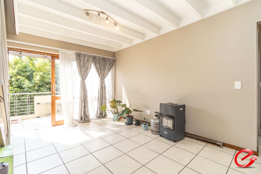 To Let 2 Bedroom Property for Rent in Fourways Gauteng