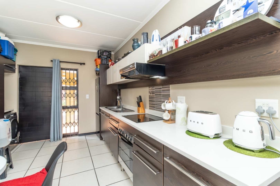 1 Bedroom Property for Sale in Fourways Gauteng