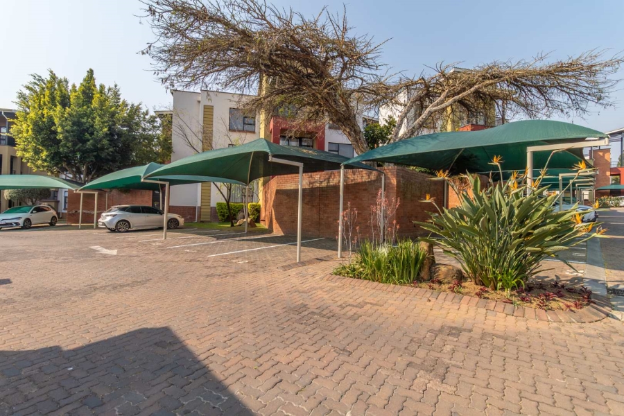 1 Bedroom Property for Sale in Fourways Gauteng