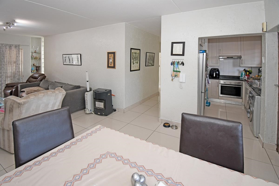 2 Bedroom Property for Sale in Glensan Gauteng