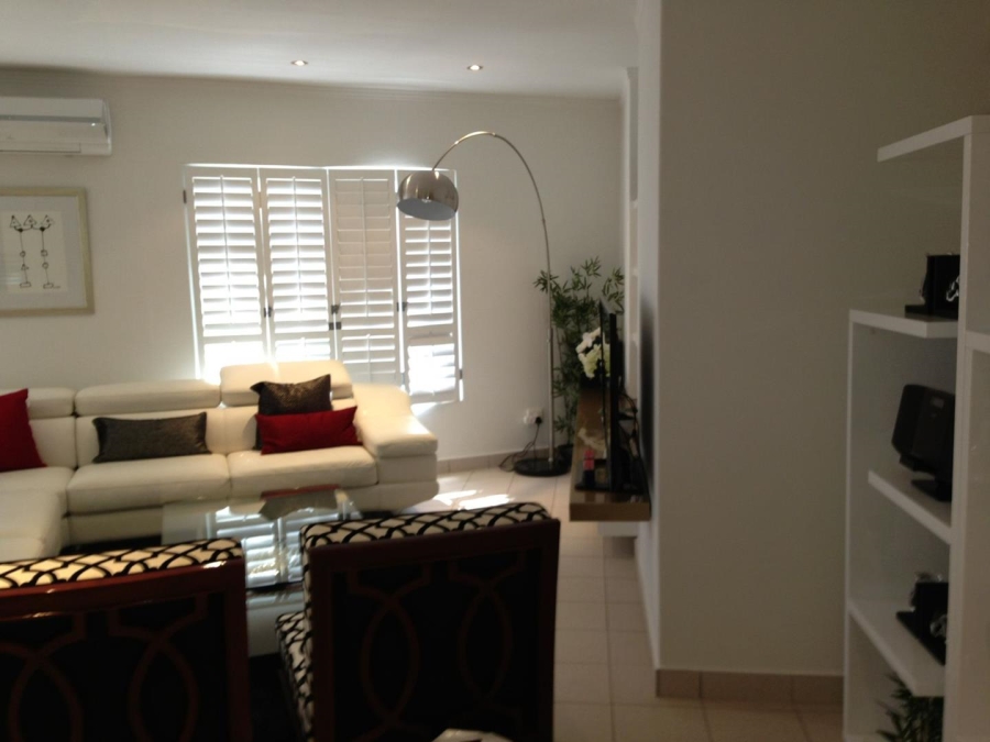 2 Bedroom Property for Sale in Sandhurst Gauteng