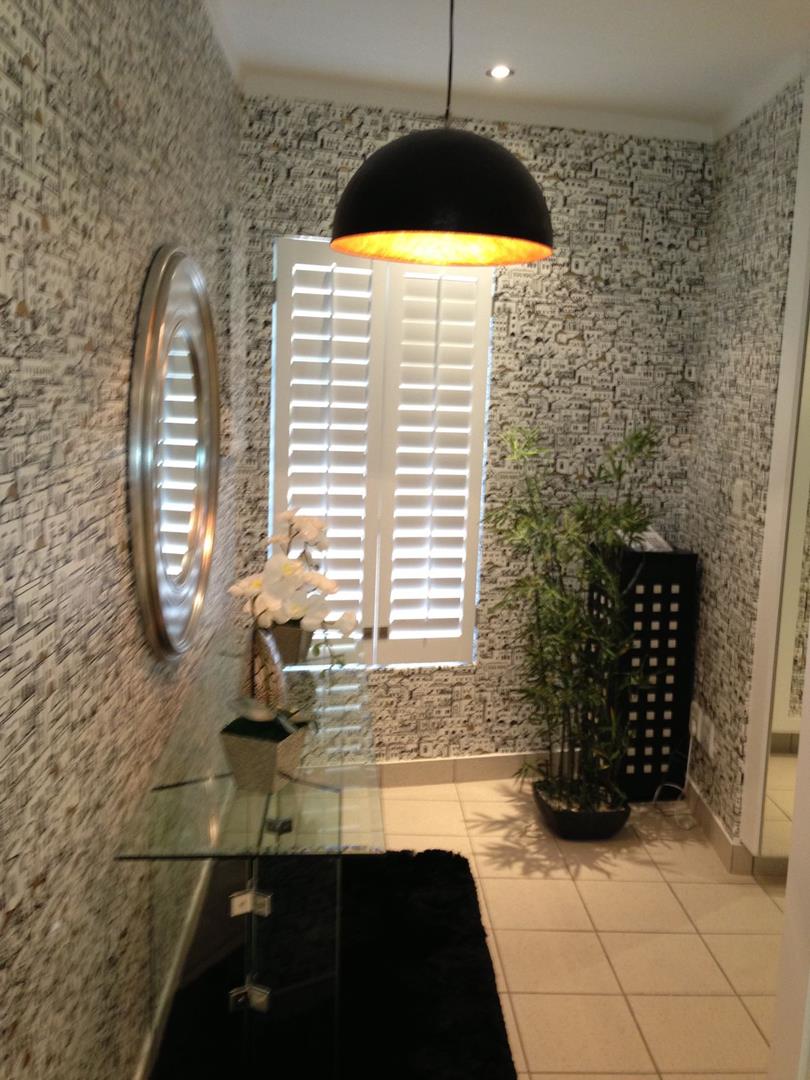 2 Bedroom Property for Sale in Sandhurst Gauteng