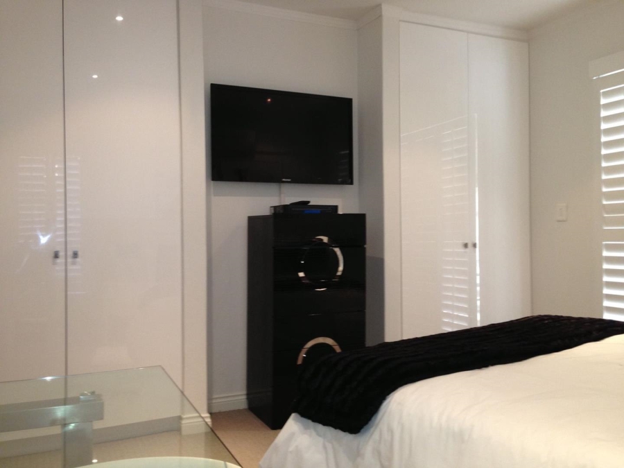 2 Bedroom Property for Sale in Sandhurst Gauteng