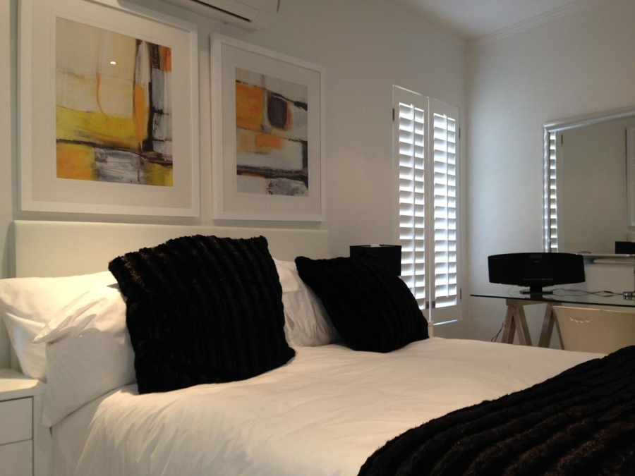 2 Bedroom Property for Sale in Sandhurst Gauteng