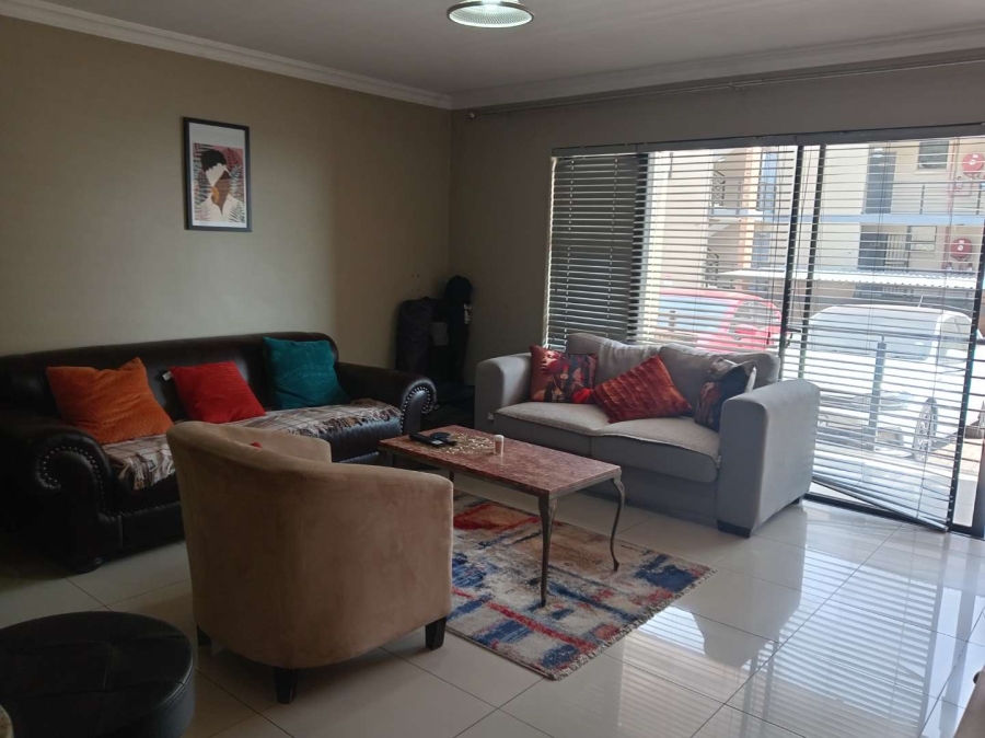To Let 2 Bedroom Property for Rent in Bedfordview Gauteng