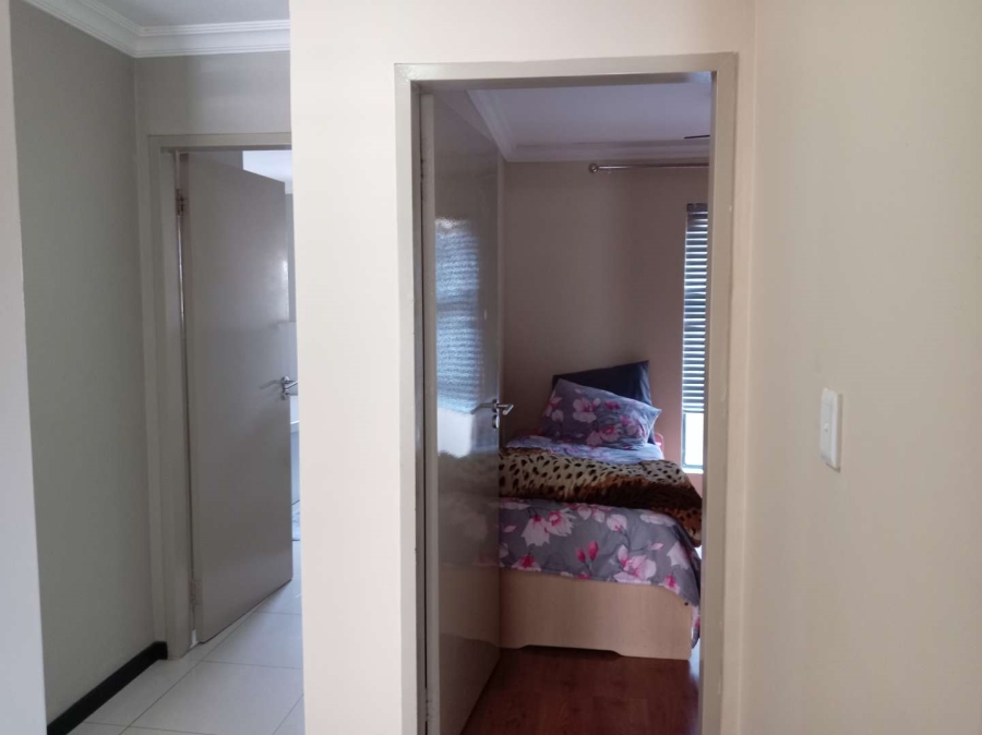 To Let 2 Bedroom Property for Rent in Bedfordview Gauteng
