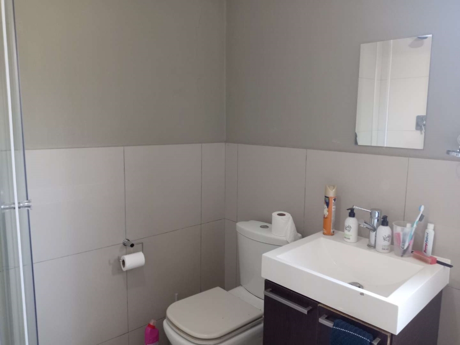 To Let 2 Bedroom Property for Rent in Bedfordview Gauteng