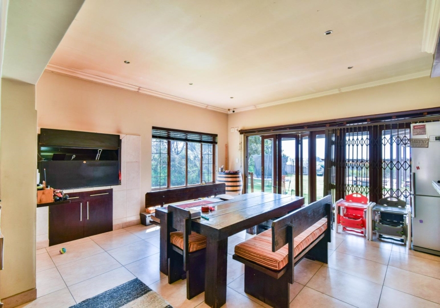 5 Bedroom Property for Sale in Grootfontein Country Estate Gauteng
