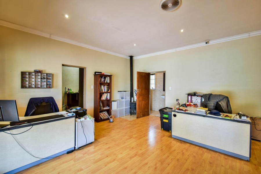 5 Bedroom Property for Sale in Grootfontein Country Estate Gauteng