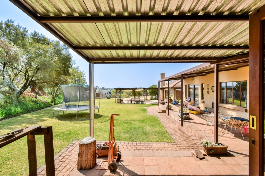 5 Bedroom Property for Sale in Grootfontein Country Estate Gauteng
