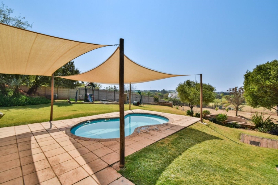 5 Bedroom Property for Sale in Grootfontein Country Estate Gauteng