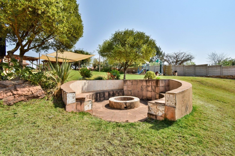 5 Bedroom Property for Sale in Grootfontein Country Estate Gauteng