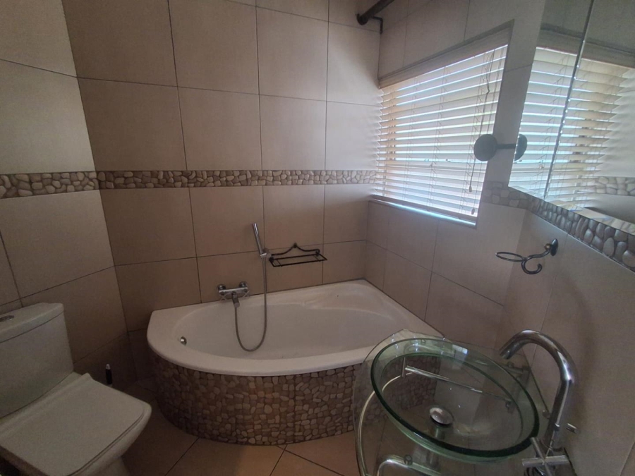 3 Bedroom Property for Sale in Liefde en Vrede Gauteng