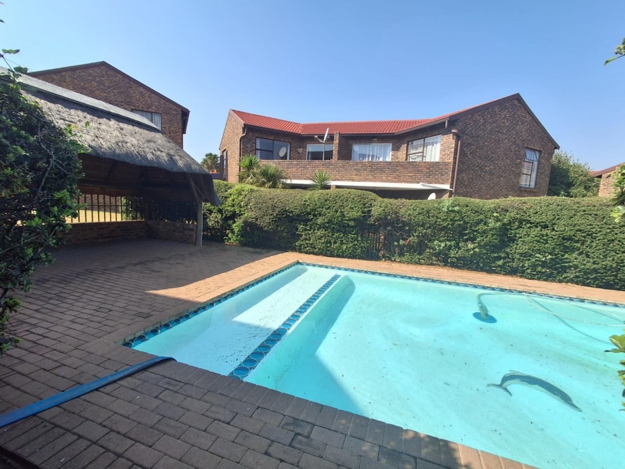 3 Bedroom Property for Sale in Liefde en Vrede Gauteng