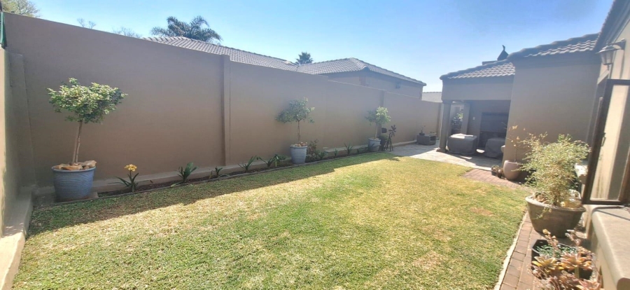 3 Bedroom Property for Sale in Beyerspark Gauteng