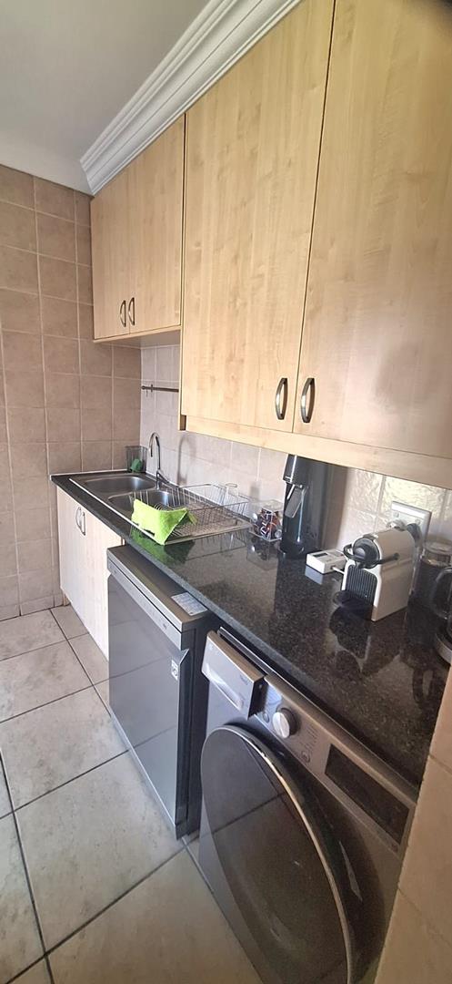 3 Bedroom Property for Sale in Beyerspark Gauteng