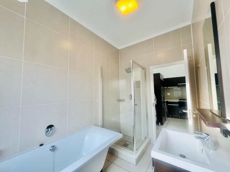 1 Bedroom Property for Sale in Fourways Gauteng