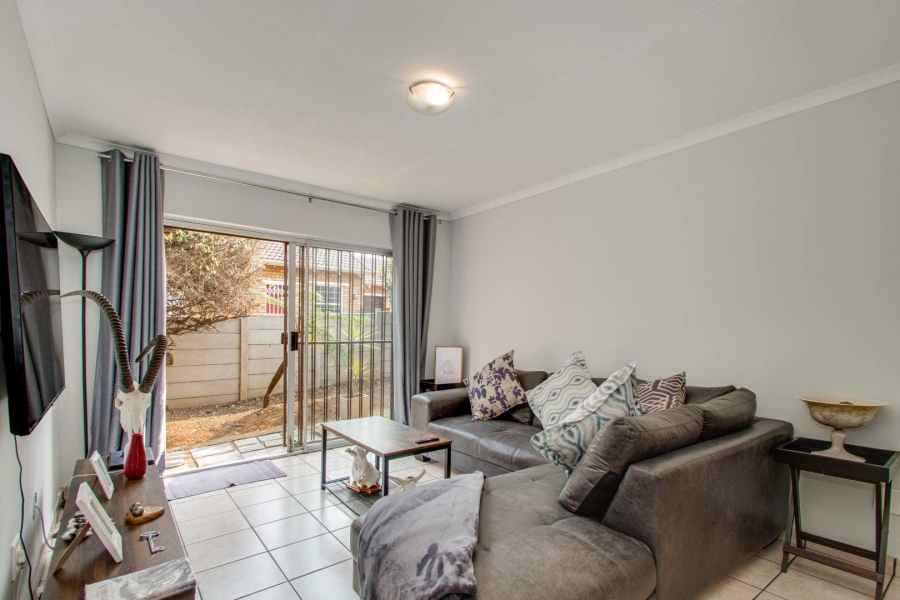 To Let 2 Bedroom Property for Rent in Wilgeheuwel Gauteng