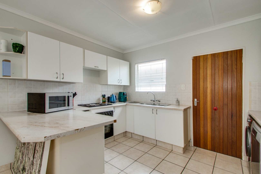 To Let 2 Bedroom Property for Rent in Wilgeheuwel Gauteng