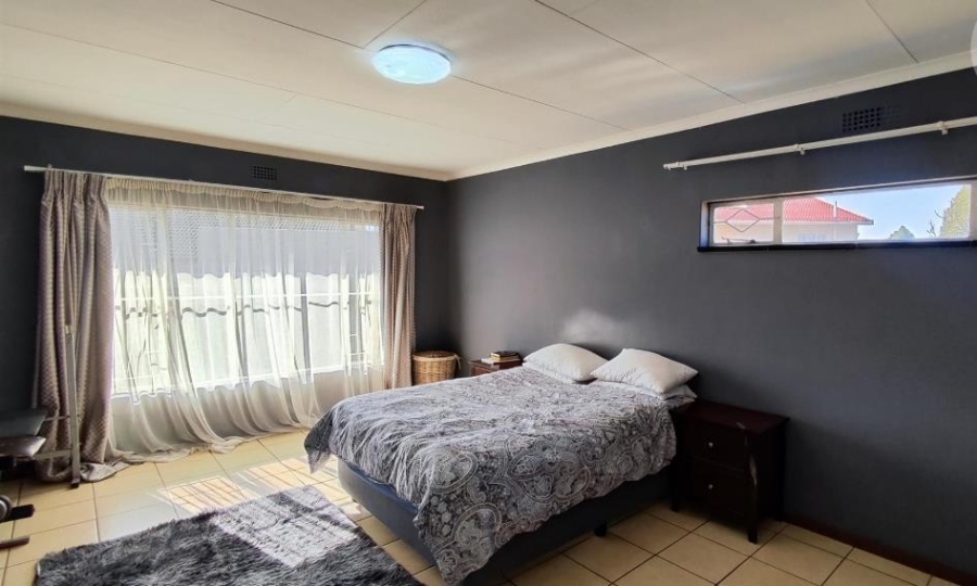 4 Bedroom Property for Sale in Birch Acres Gauteng