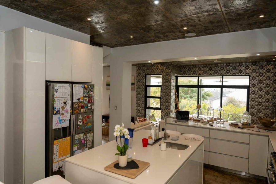 4 Bedroom Property for Sale in Beverley Gauteng