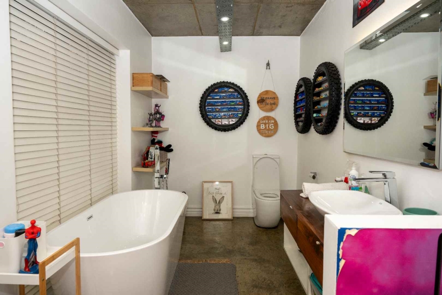4 Bedroom Property for Sale in Beverley Gauteng