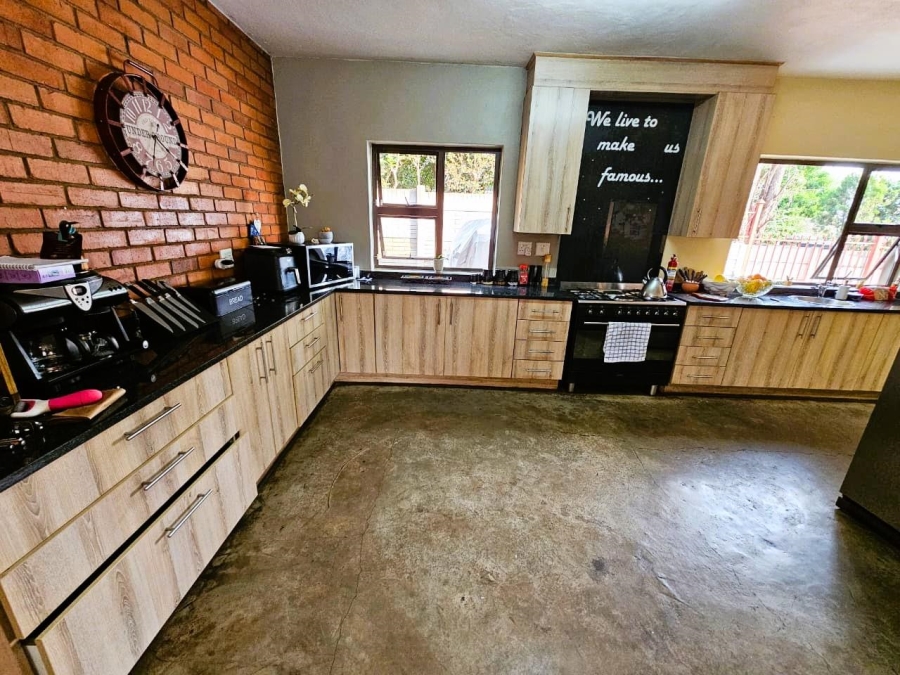To Let 4 Bedroom Property for Rent in Rietondale Gauteng