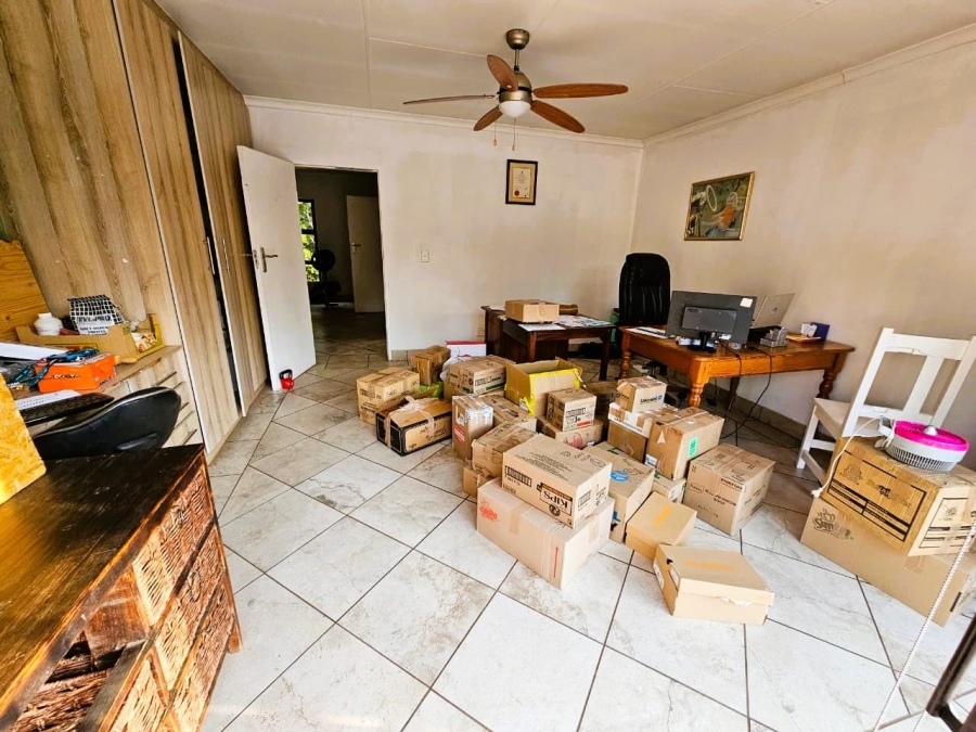 To Let 4 Bedroom Property for Rent in Rietondale Gauteng