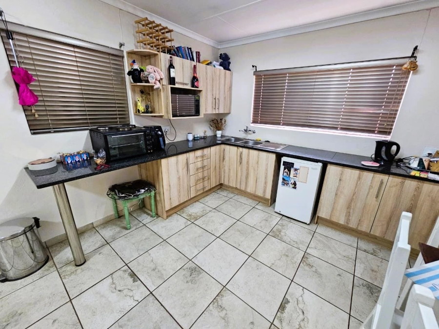 To Let 4 Bedroom Property for Rent in Rietondale Gauteng