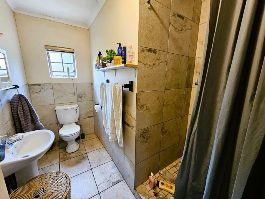 To Let 4 Bedroom Property for Rent in Rietondale Gauteng