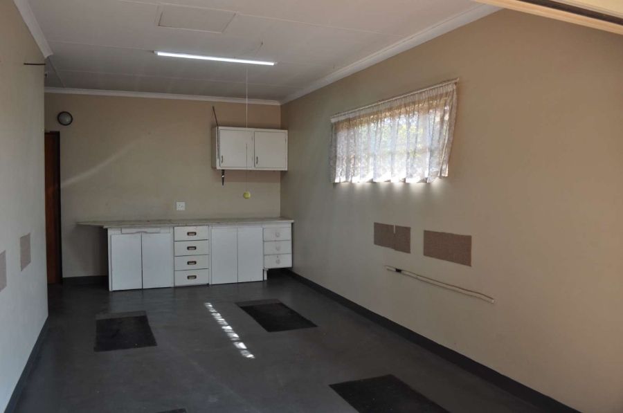 2 Bedroom Property for Sale in Faerie Glen Gauteng