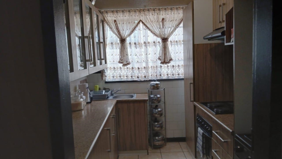 2 Bedroom Property for Sale in Germiston South Gauteng
