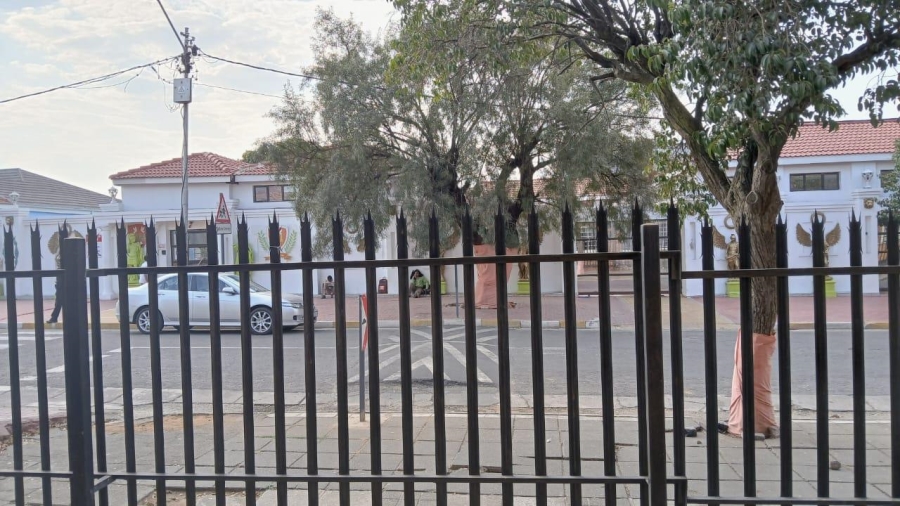 2 Bedroom Property for Sale in Germiston South Gauteng