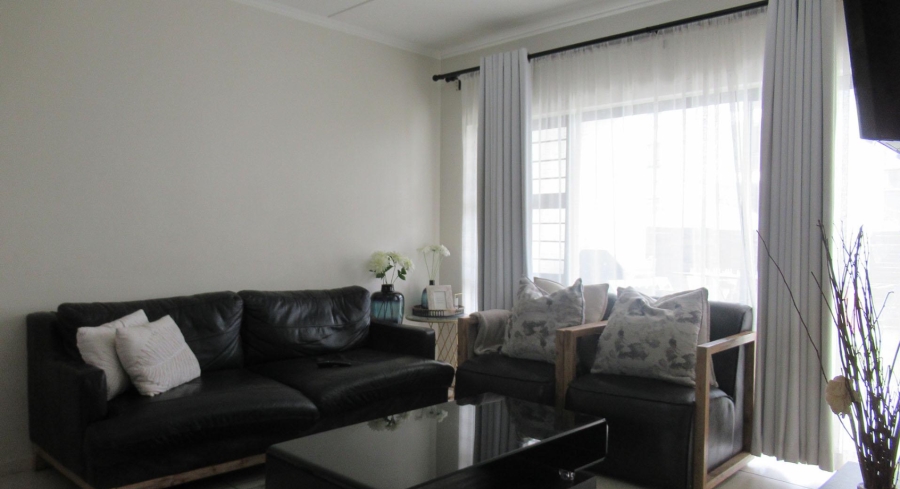 3 Bedroom Property for Sale in Oakdene Gauteng