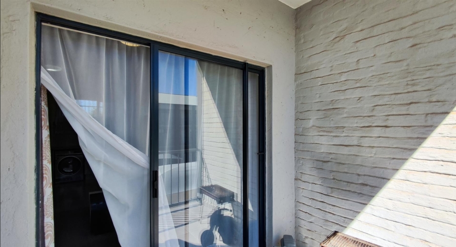 2 Bedroom Property for Sale in Rynfield A H Gauteng