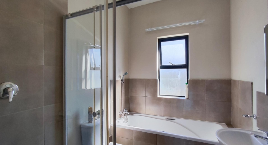 2 Bedroom Property for Sale in Rynfield A H Gauteng
