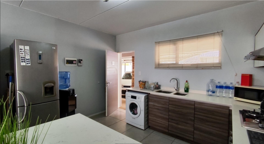 2 Bedroom Property for Sale in Rynfield A H Gauteng
