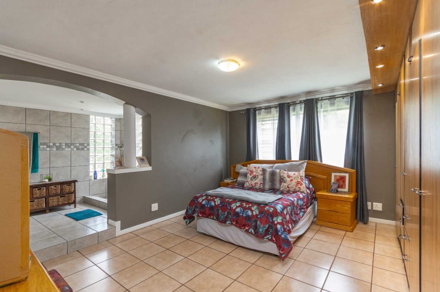 4 Bedroom Property for Sale in Moreleta Park Gauteng