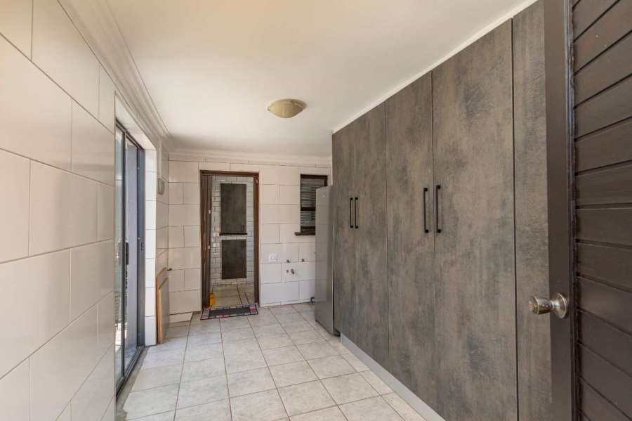 4 Bedroom Property for Sale in Moreleta Park Gauteng
