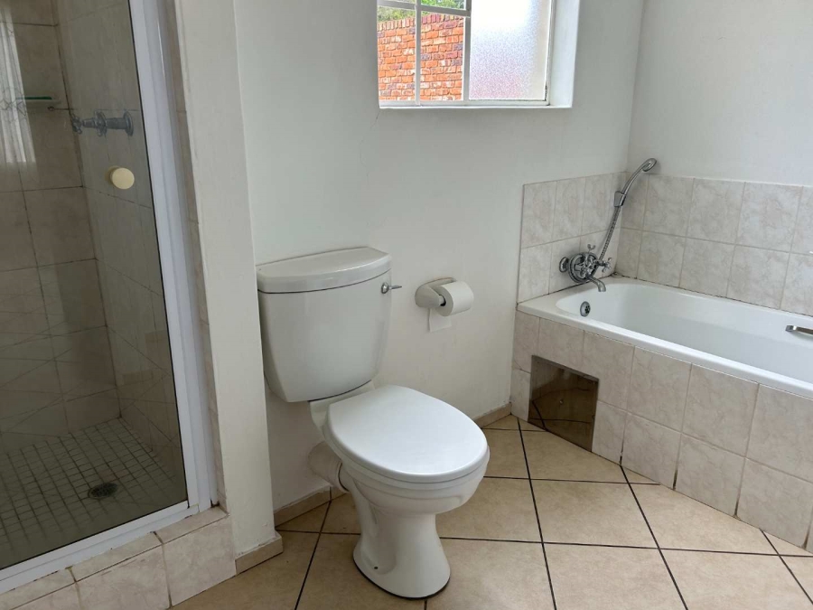 2 Bedroom Property for Sale in Brentwood Gauteng