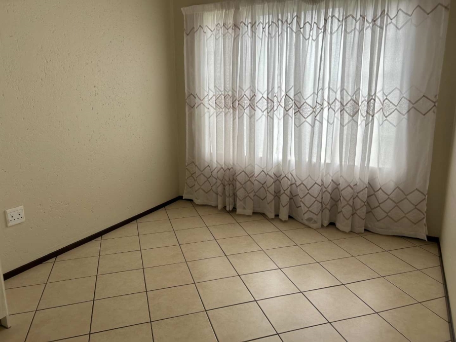 2 Bedroom Property for Sale in Brentwood Gauteng