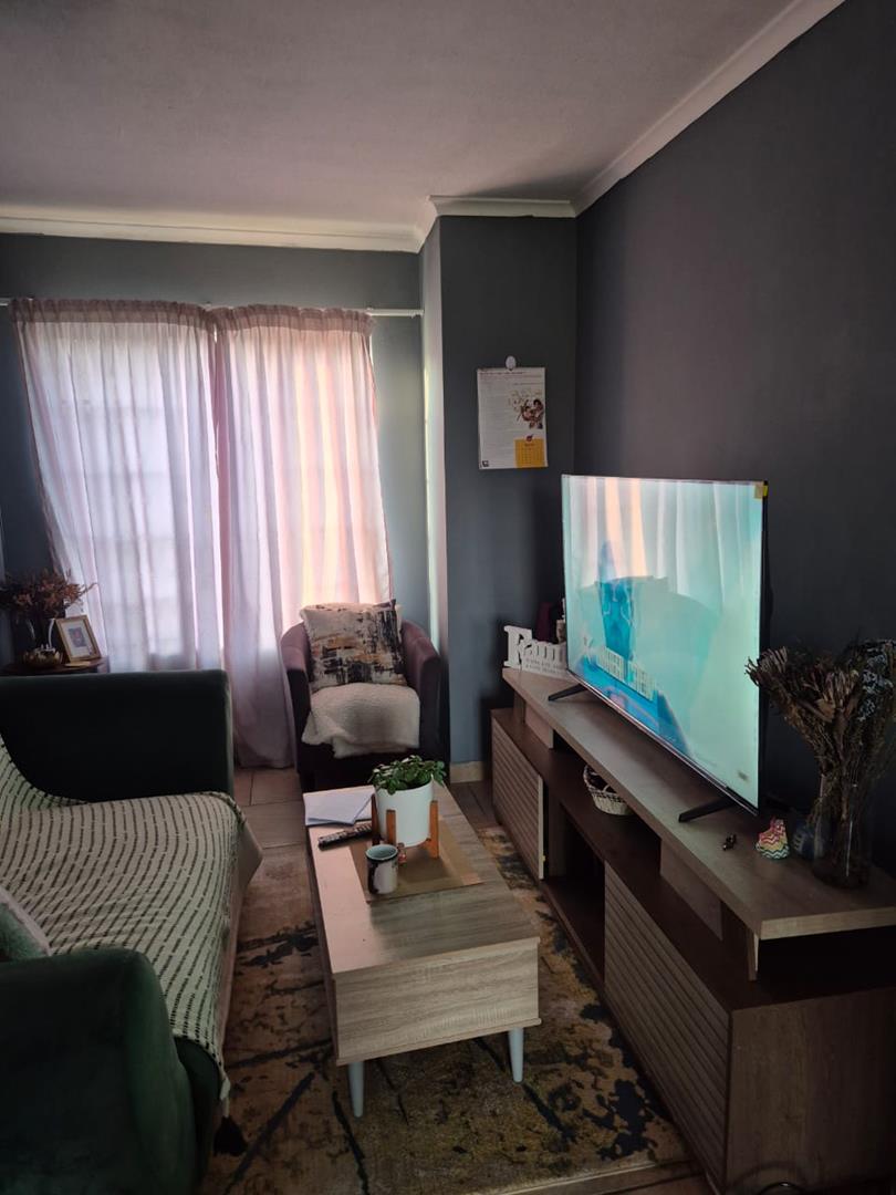 To Let 2 Bedroom Property for Rent in Castleview Gauteng